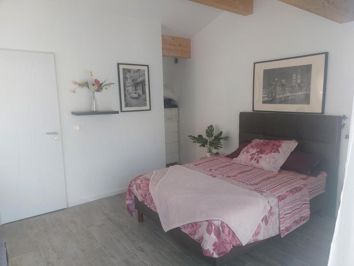 Chambre Climatisee A 20 Minutes De Bordeaux Marcamps Exterior foto