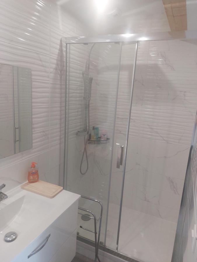 Chambre Climatisee A 20 Minutes De Bordeaux Marcamps Exterior foto
